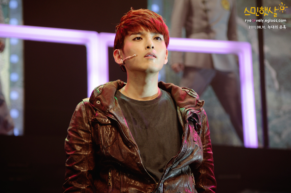  p>金厉旭,于1987年6月21日出生一个音乐世家,韩国王牌天团 a href="