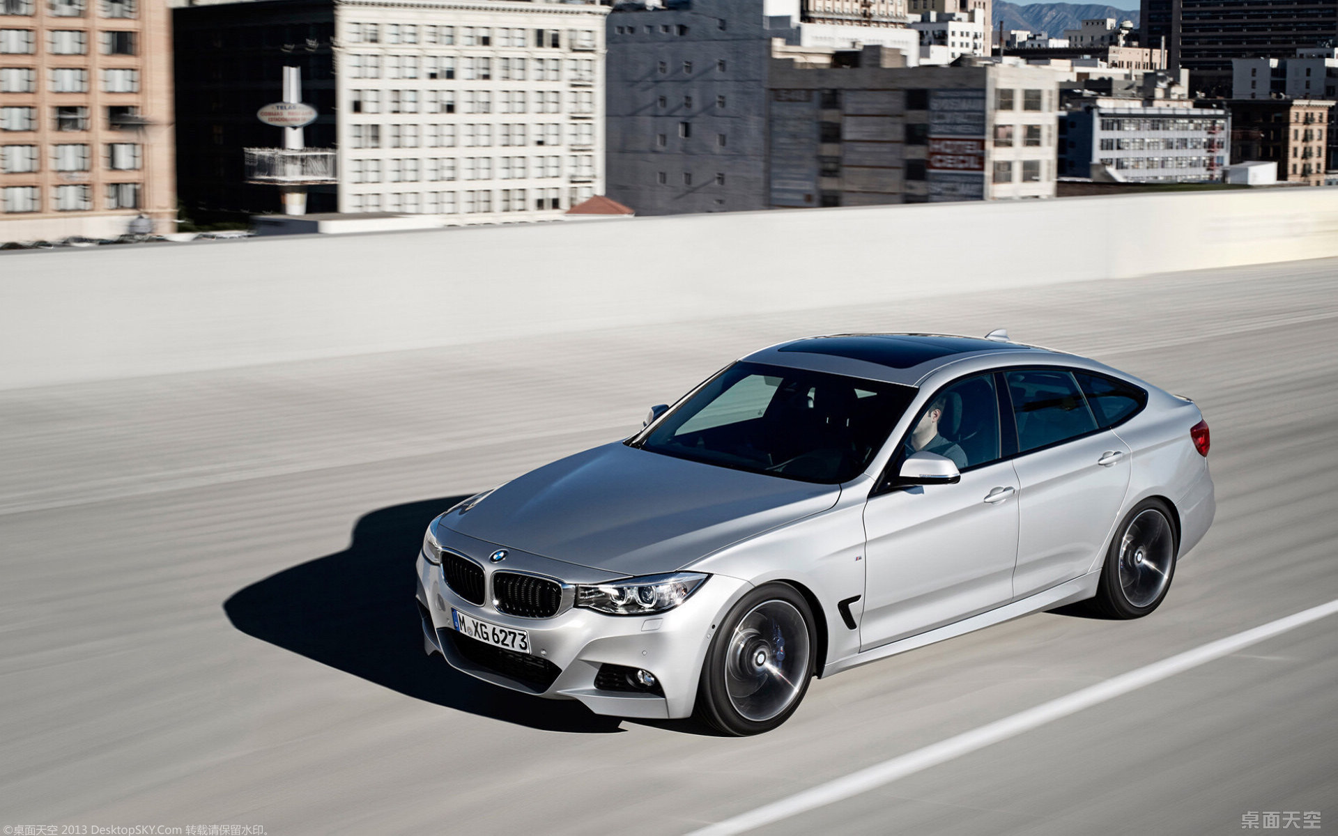  p>bmw3系gt是bmw在日内瓦发布的一款全新车型,是bmw5系gt之后的第二