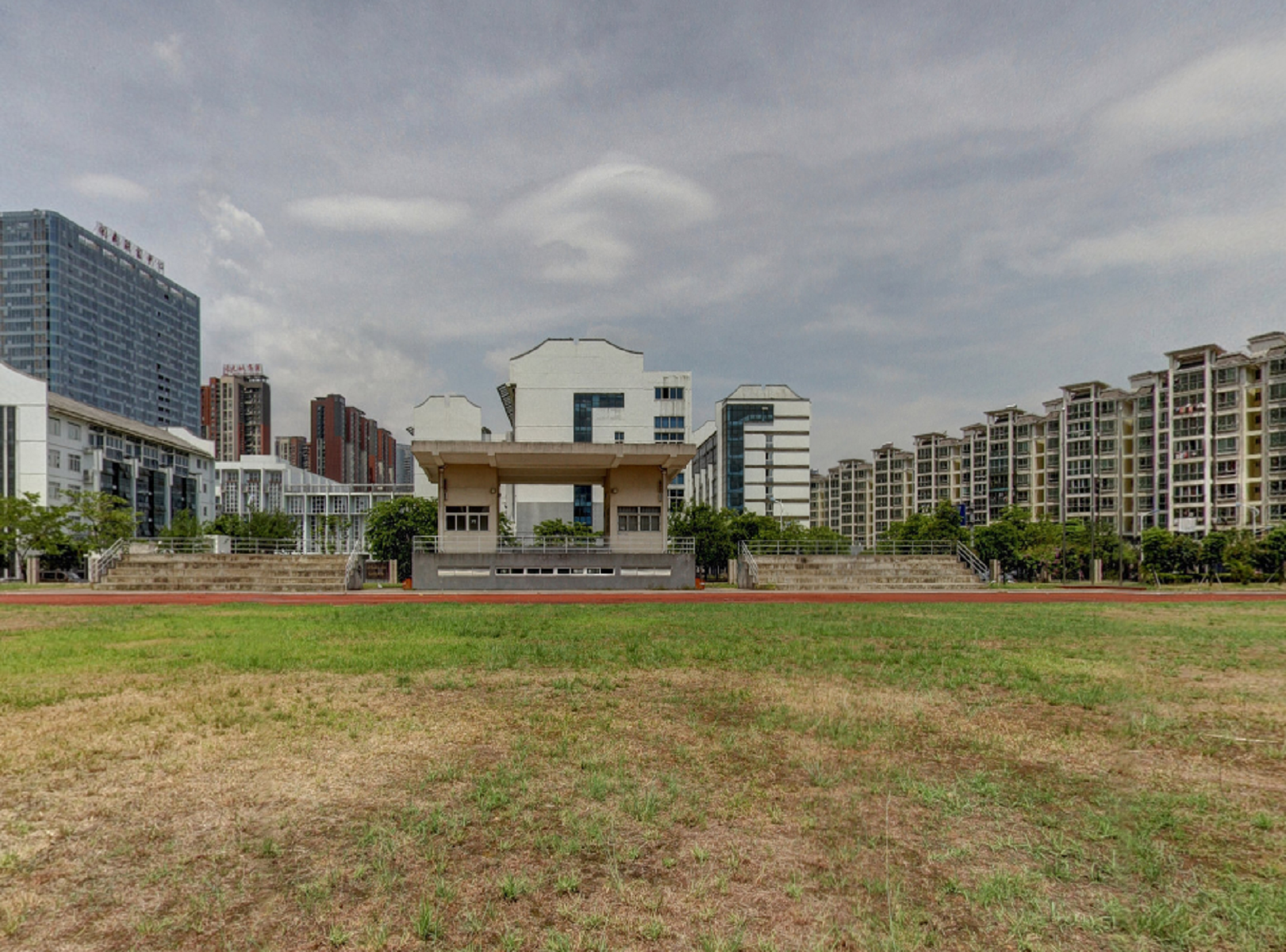  p>福建艺术职业学院是经福建省人民政府批准设立,教育部备案的全日制