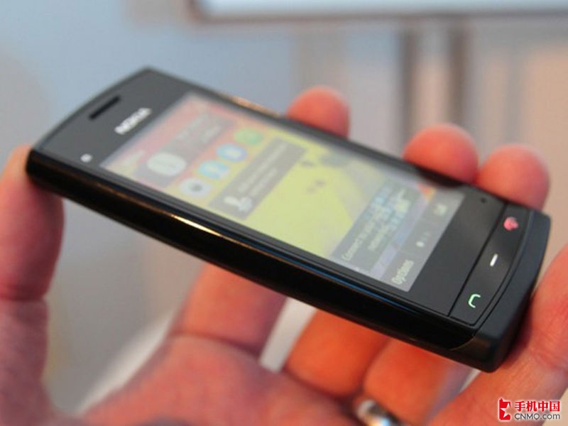  p>诺基亚500是诺基亚公司于2011年8月1日发布的智能手机,该机搭载