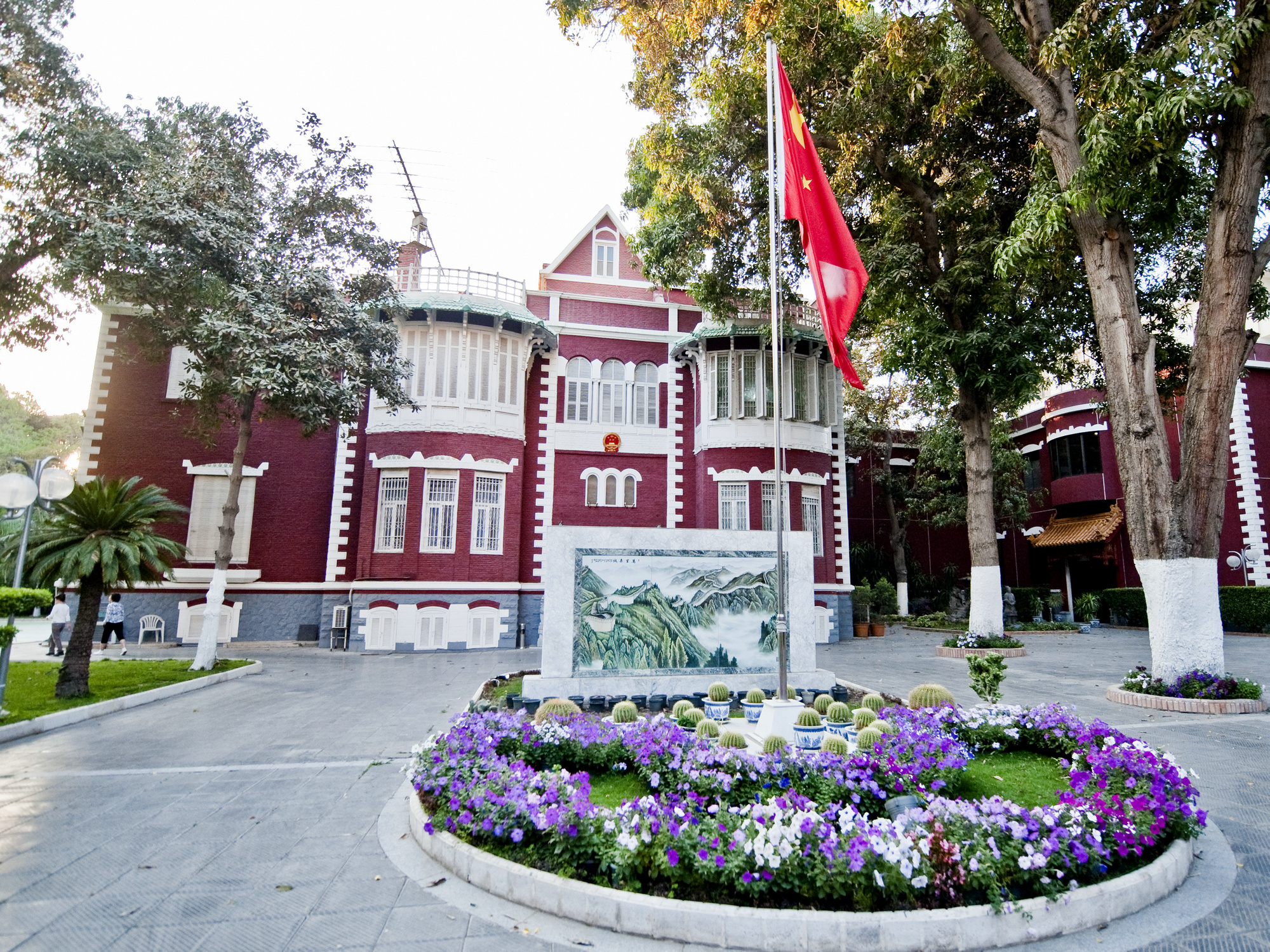 id="1722499">阿拉伯埃及共和国 /a>大使馆,简称"中国驻埃及大使馆"