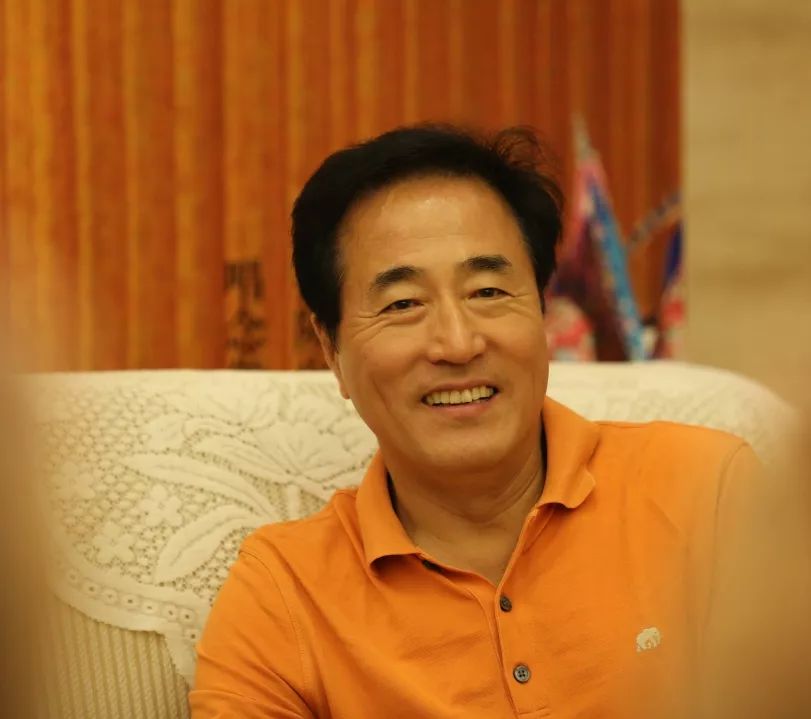 杨立新陈佩斯告诉你，这部戏是怎么“聊”出来的！_百科TA说