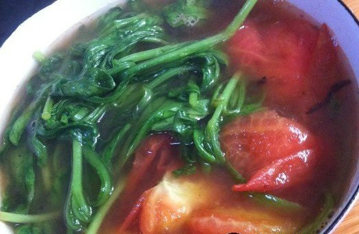  p>番茄菠菜汤是一道美食,制作原料主要有番茄,菠菜, a href="#" data