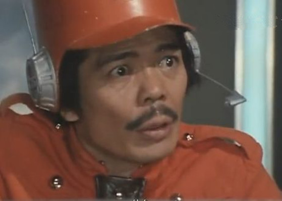 克塞队的领导者,由 a target="_blank" href="/item/草