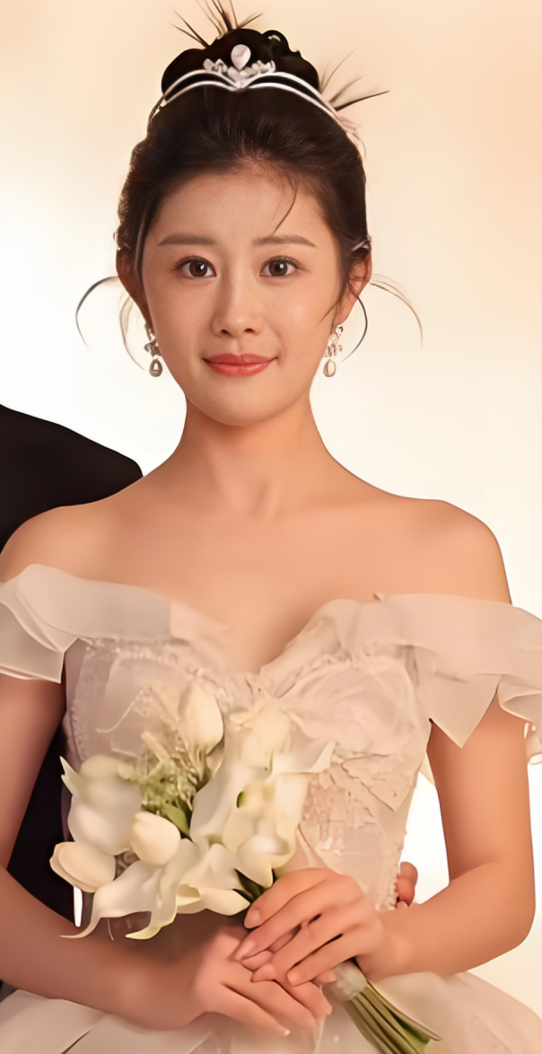 小月月,女,是演