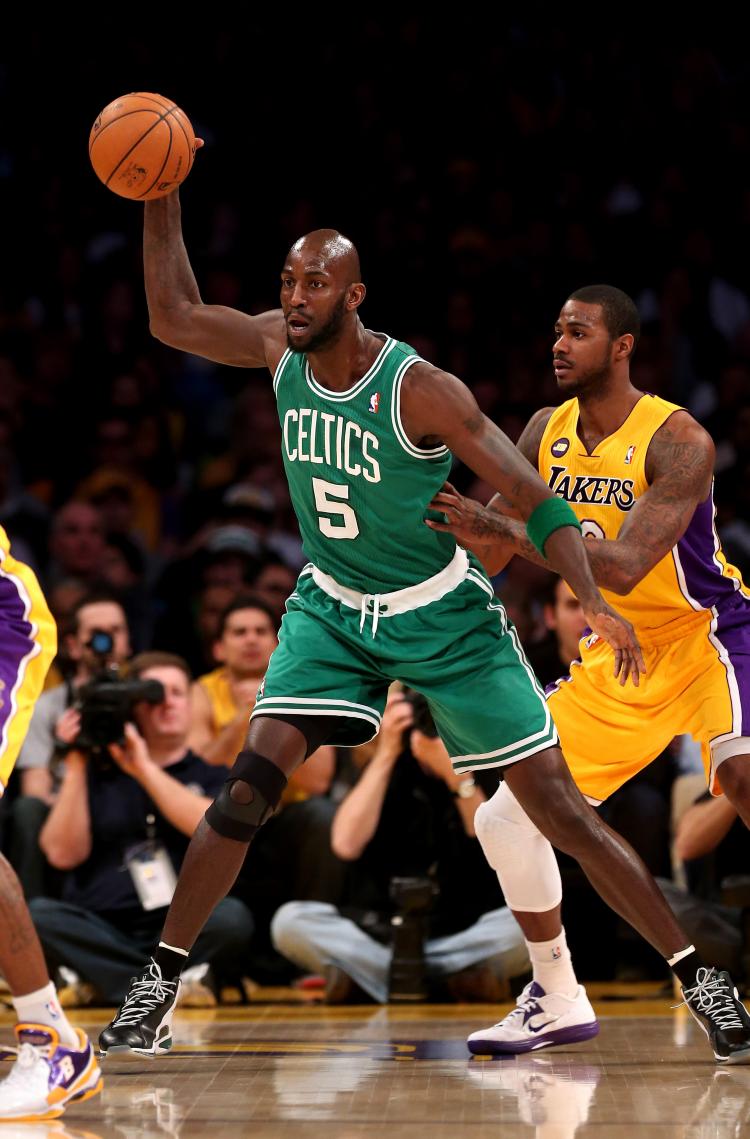  p>凯文·加内特(kevin garnett),1976年5月19日出生在美国 a target=