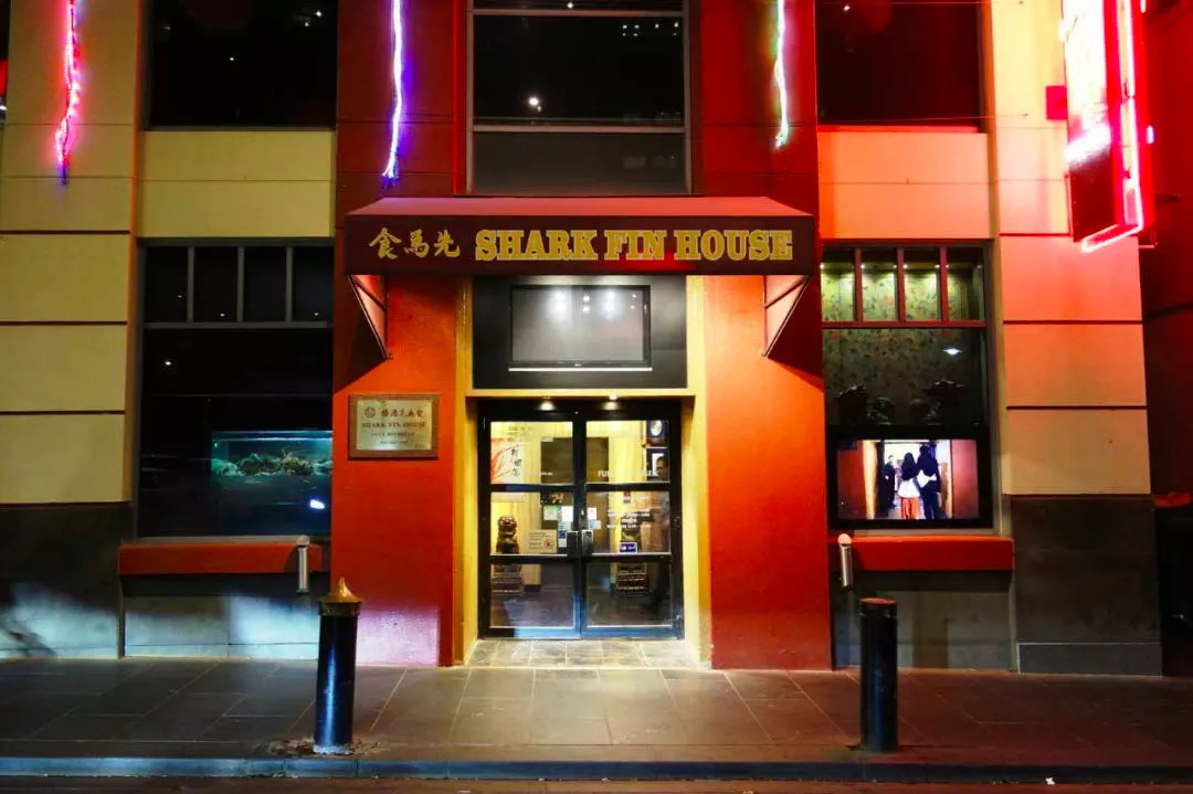 新加坡牛车水名字的由来_新加坡牛车水美食街推荐_新加坡牛车水