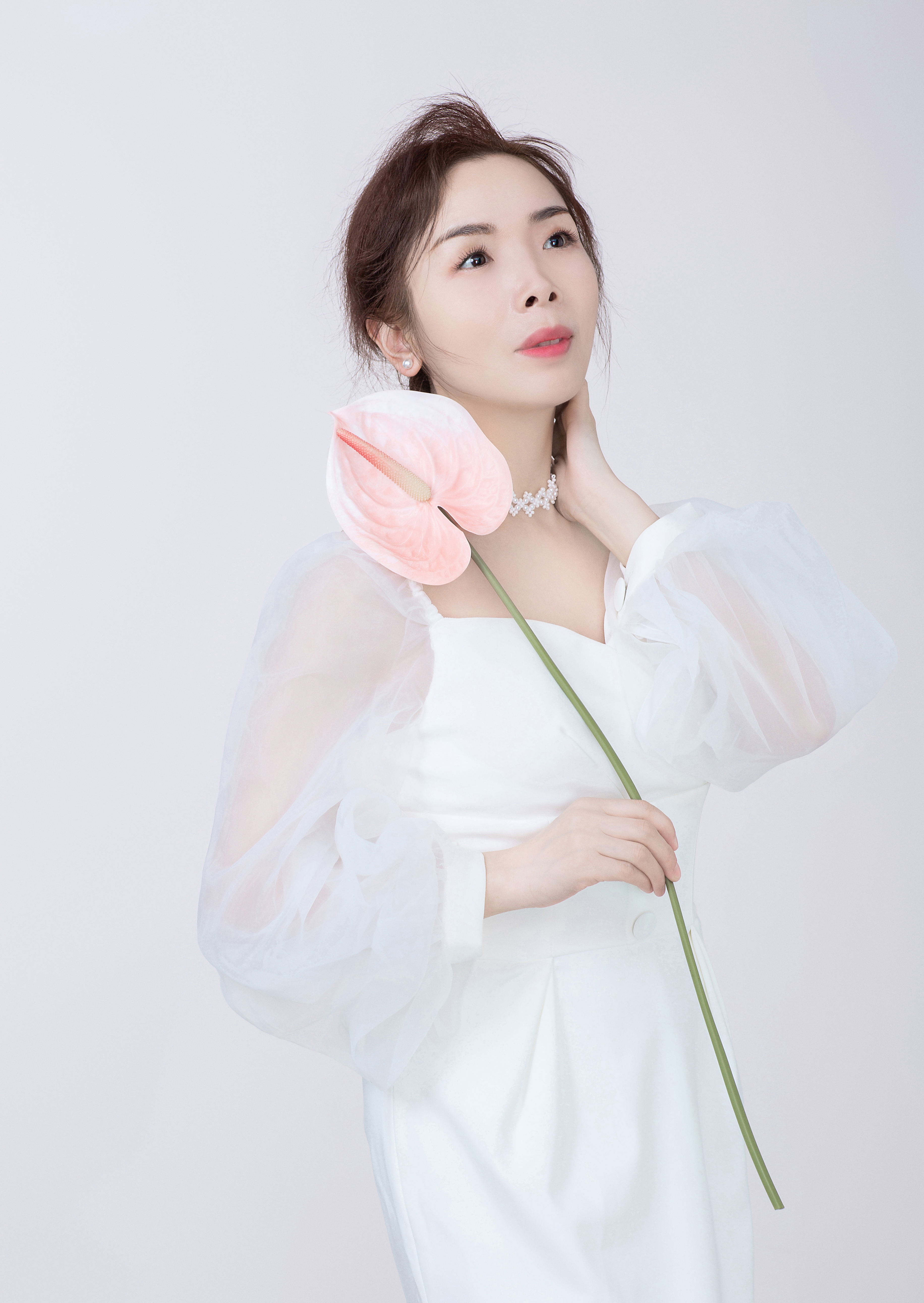  p>蝴蝶翩跹,1996年10月24日出生于湖北省襄阳市谷城县石花镇,中国