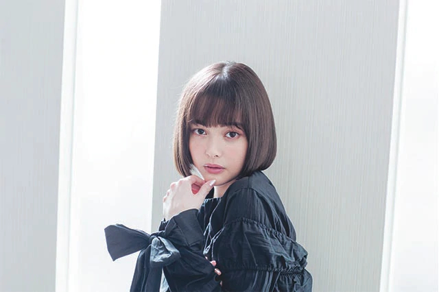  p>玉城tina i>(tina tamashiro) /i>,1997年10月8日出生于日本冲绳县