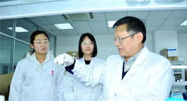 张友明（德国国家工程院院士、欧洲科学院院士，微生物技术研究专家）_百度百科