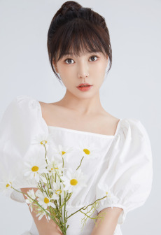 张伊诺（中国内地女演员）_百度百科