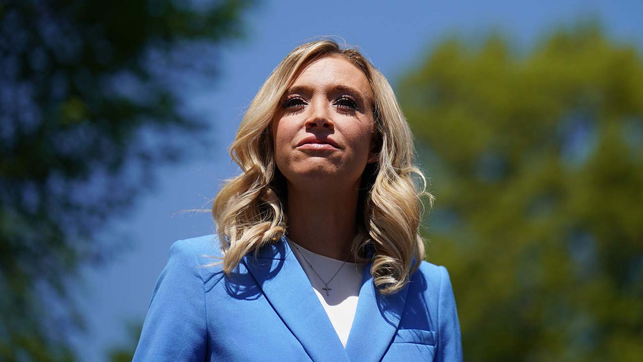  p>凯莉·麦肯内妮(kayleigh mcenany),1988年4月18日出生于美国