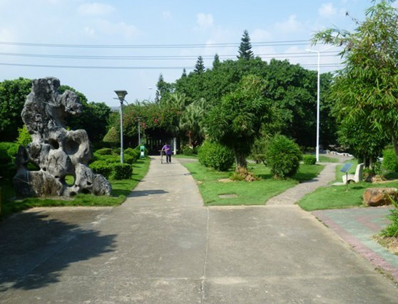 翠湖社区隶属于深圳市 a target="_blank" href="/item/光明新区">