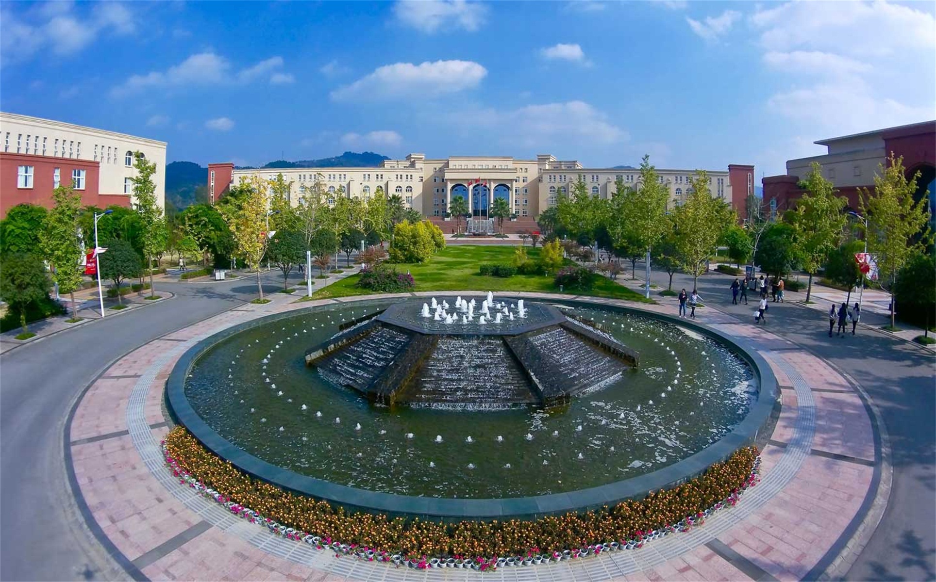  p>成都文理学院(chengdu college of arts and sciences),简称"成都