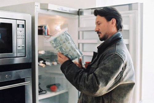  p>《盗走达芬奇》是由尤利斯·马休斯基执导, a href="#" data-lemma