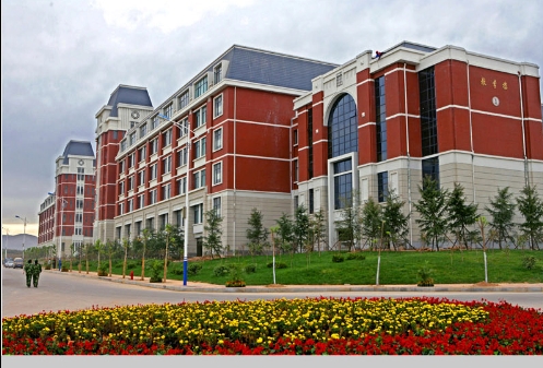  p>山东经济学院的前身是创建于1952年的山东财经学院,1978年由国务院