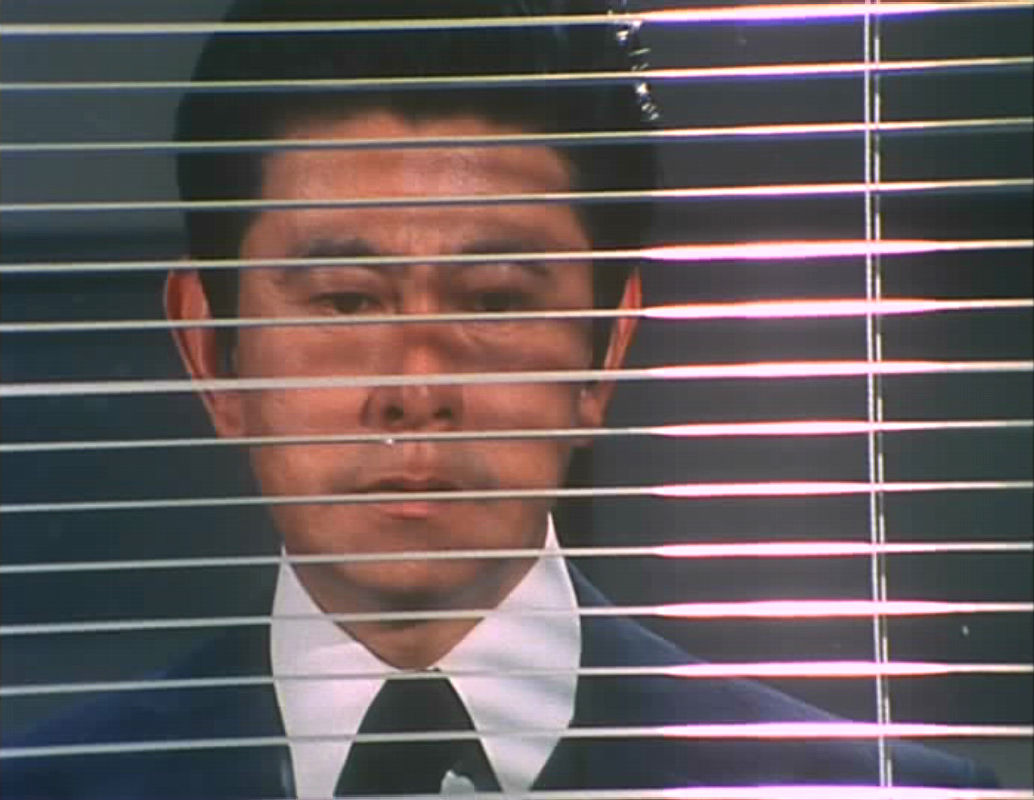 宇津井健