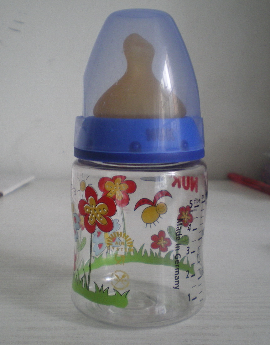 nuk奶瓶