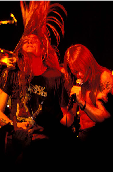  p>穷街乐队(skid row),是一支86年成立的美国 a href="#">重金属 /a>