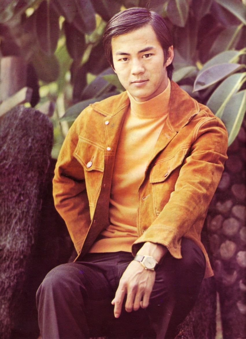 tam) /i>,本名谭富荣,1946年8月19日生于广东新会,中国香港动作演员