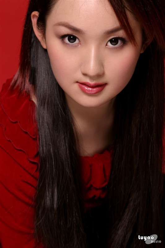  p data-id="gnwusizam9">谢佳佳,安徽芜湖人,2007年她毕业于 a