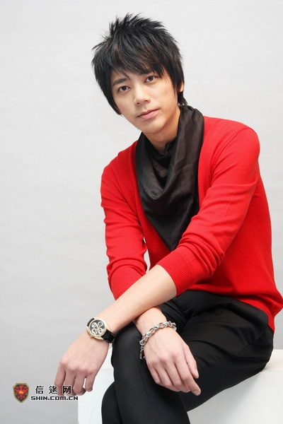  p>信(shin),本名苏见信,1971年5月14日出生于台湾省,中国台湾男歌手