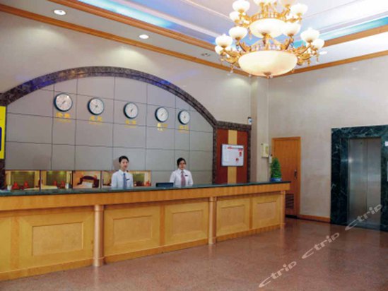  p data-id="gn8qan6cto">万福盈连锁酒店(深圳龙华店)(金城宾馆)是以