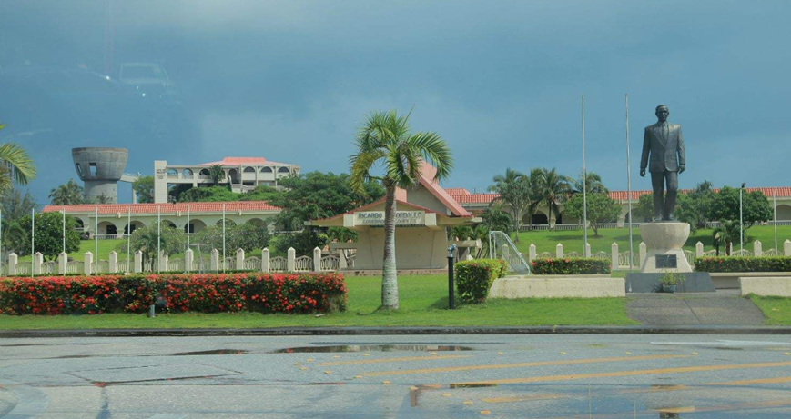  p data-id="gn7syqxc9e">拉提石公园(latte stone park)位于阿加尼亚