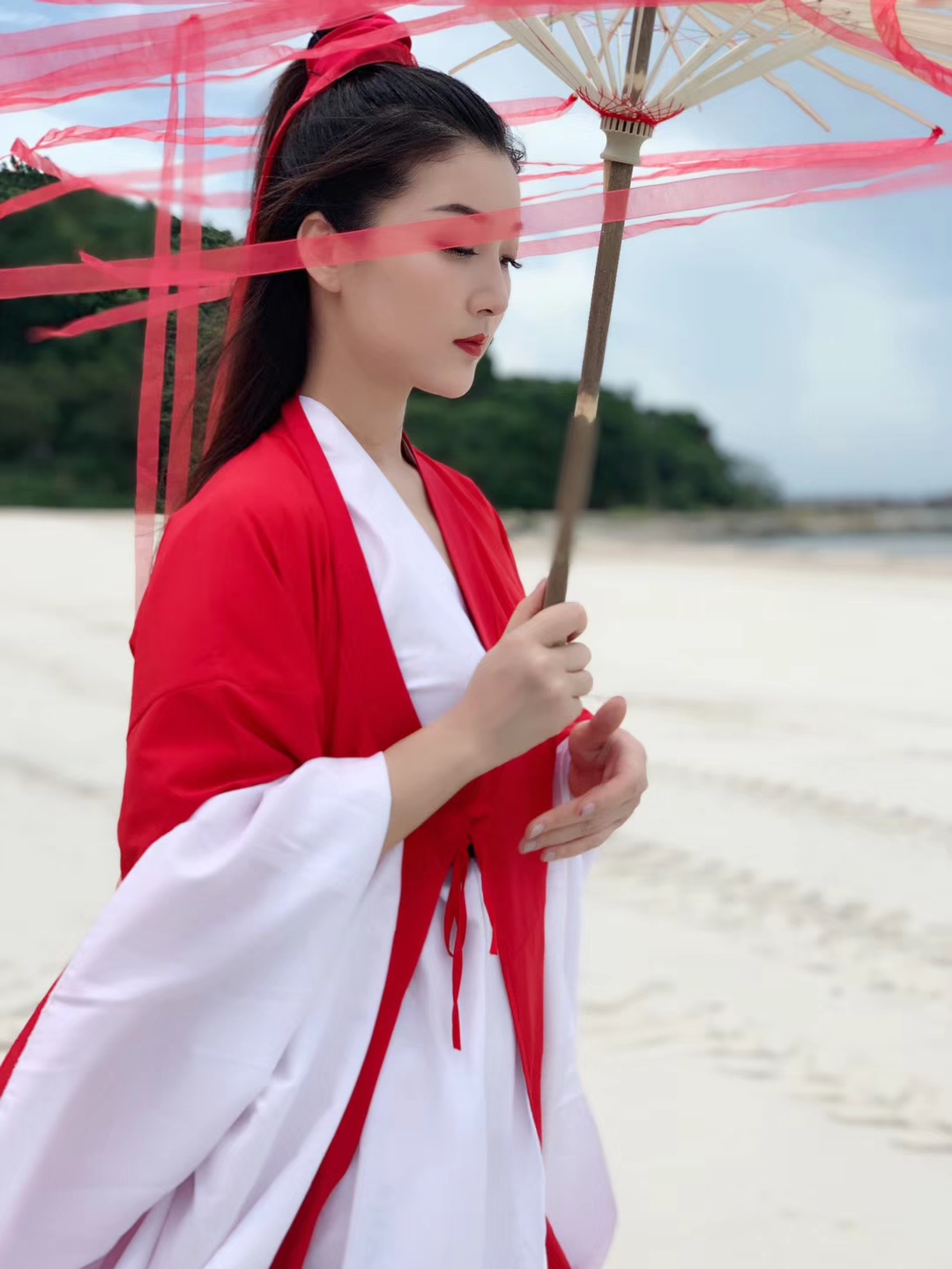 杨小曼