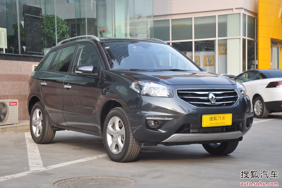 专业四驱suv平台,同时增加了雷诺汽车独特的设计风格和更多人性化设计