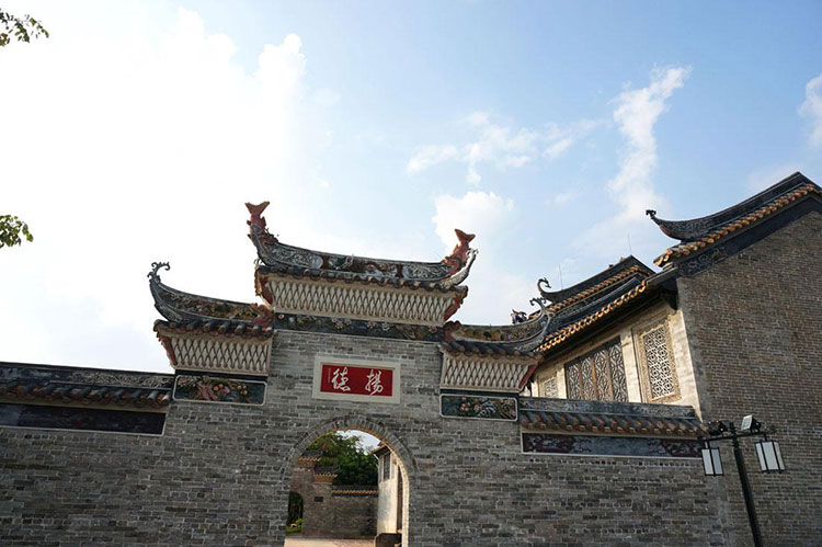  p>石楼镇位于广州市 a href="#" data-lemmaid="246947">番禺区 /a>