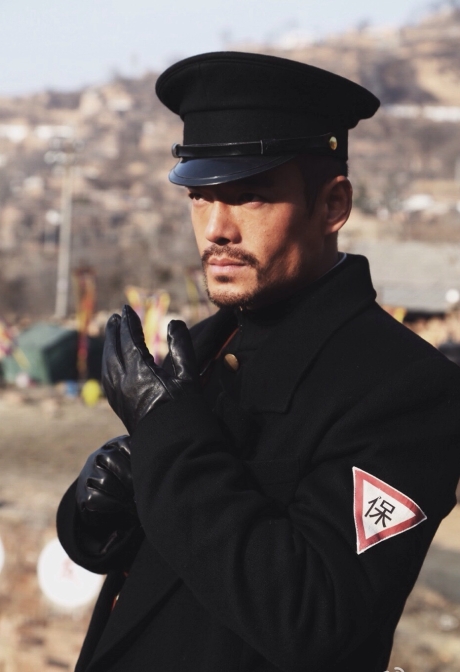  p>张政勇,1976年11月13日出生,祖籍广东,中国内地男演员,毕业于中央