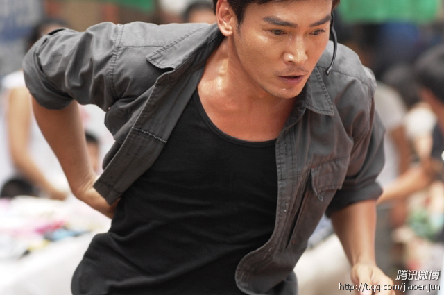  p>《硬汉2》是由导演 a href="#" data-lemmaid="4209078">丁晟 /a>