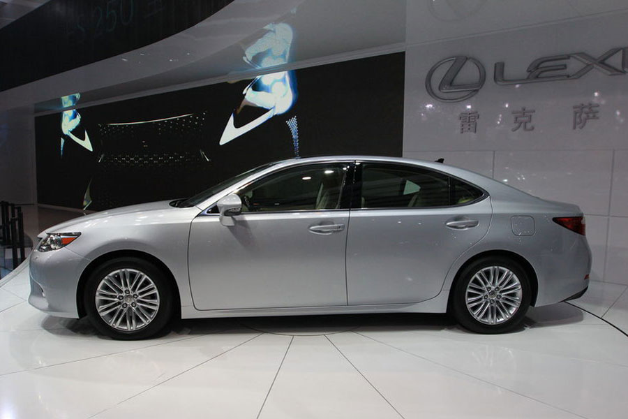 雷克萨斯es600