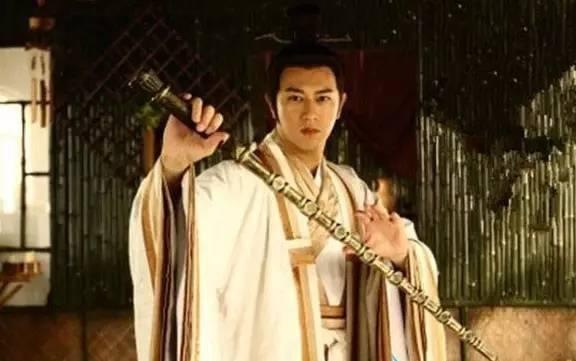 打神鞭为何没什么威力？是无神可打？还是元始天尊把他封印了？_百科TA说