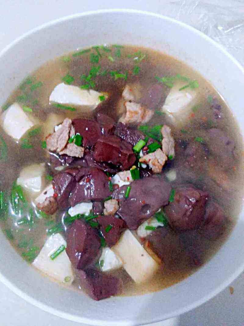 猪血冻豆腐汤