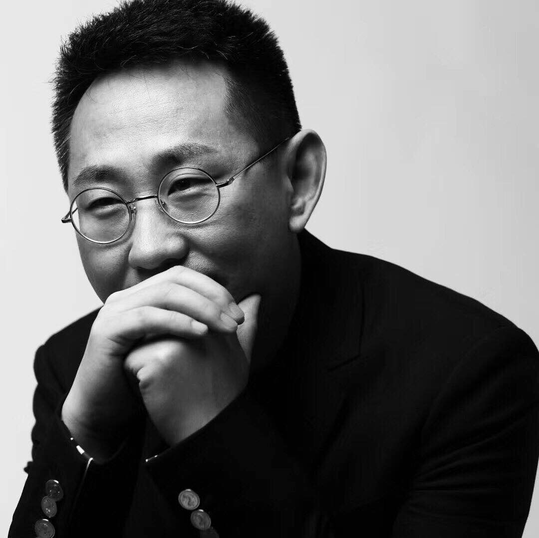  p>周扬,1974年11月出生于黑龙江哈尔滨,著名配音演员,朗诵解说艺术家