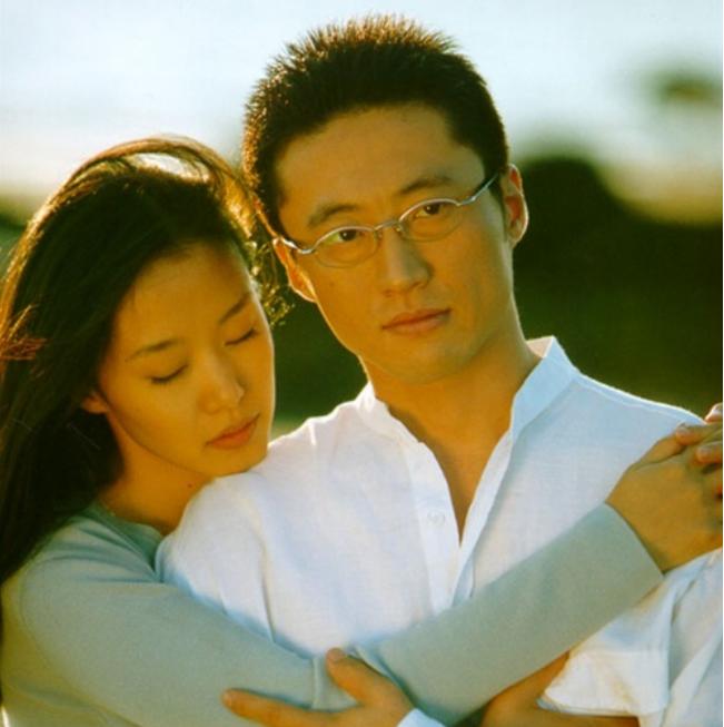 《约定》是1998年上映的韩国剧情电影,由金裕珍执导,朴信阳,全度妍等