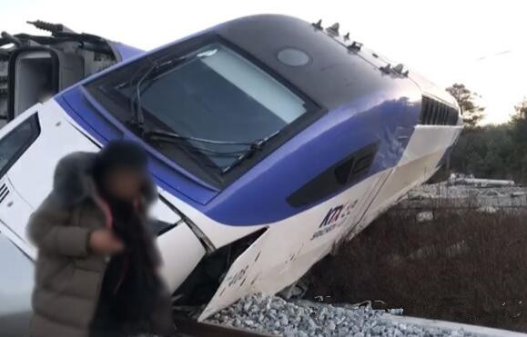 12·8韩国高铁脱轨事故