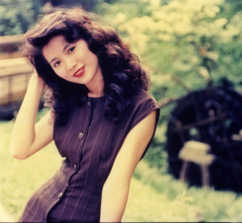 yuen),1971年9月4日出生于香港,祖籍广东省东莞市,中国香港影视女演员