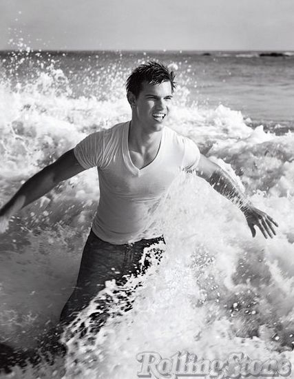  p>泰勒·洛特纳(taylor lautner),1992年2月11日出生于美国密歇根州