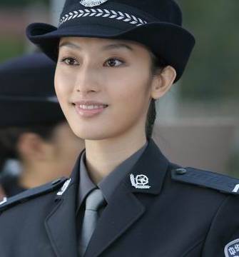 e6e">夏萱是电视剧《 a target="_blank" href="/item/金耳环/936719"