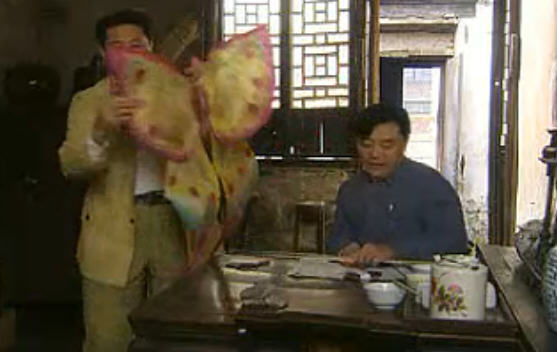  p>电视连续剧《相思成云烟》以半个世纪前江南古镇为背景,讲述一位