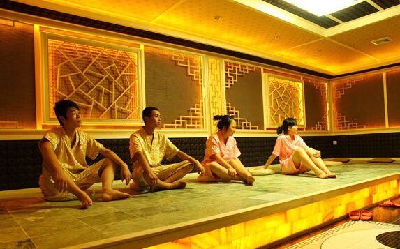  p data-id="gnx74v2k2y">韩式汗蒸起源于韩国,从古老的黄泥汗蒸演