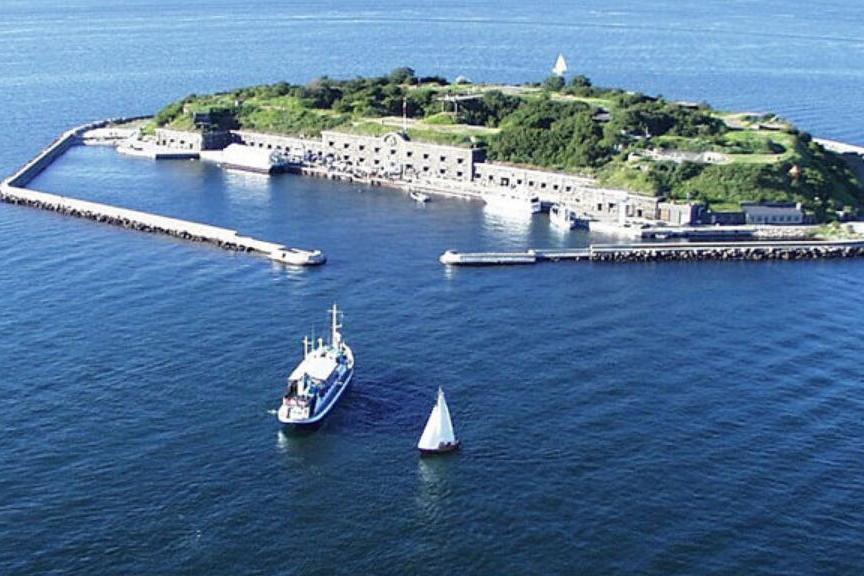  p data-id="gnwww0vw2l">国王岛(又称金岛)是 a target="_blank"