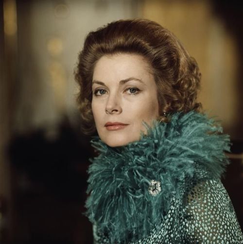  p>格蕾丝·凯利(grace kelly,1929年11月12日―1982年9月14日),出生