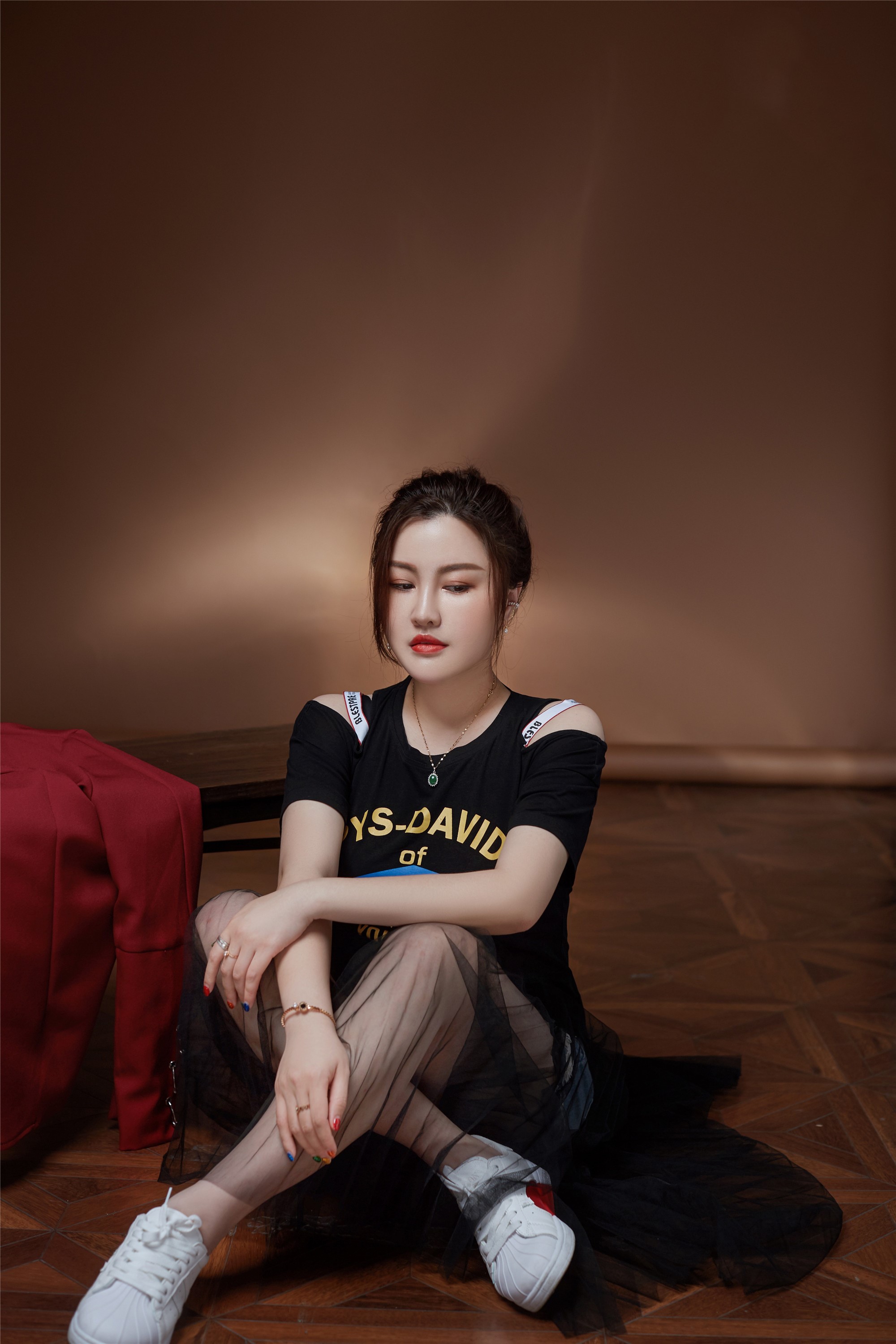  p data-id="go1a2db0ah">王晓庆,制片人,演员.