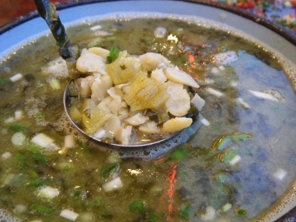 酸菜胡豆瓣汤