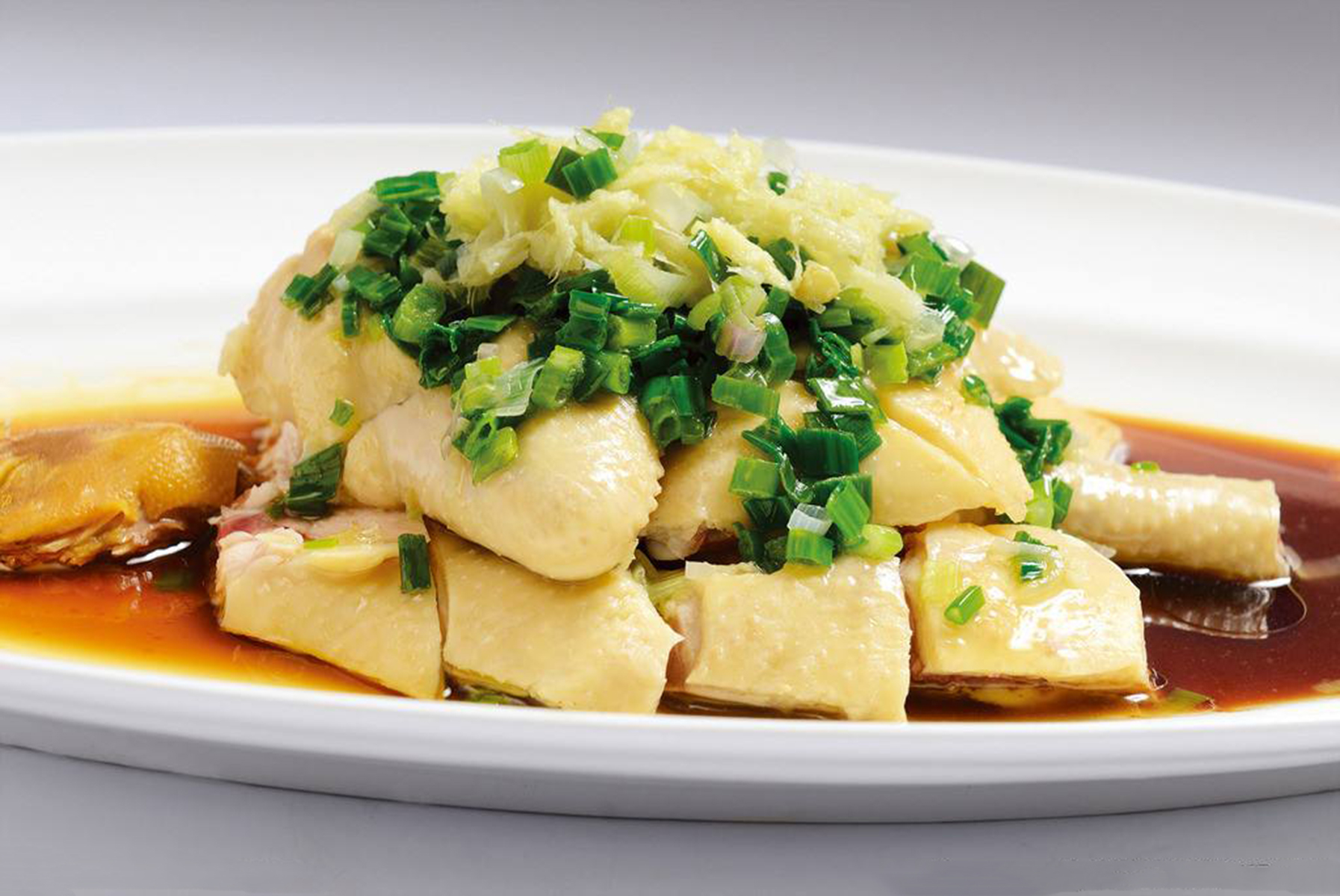  p>据查葱油鸡是广东省的传统名菜,属于 a target="_blank" href="