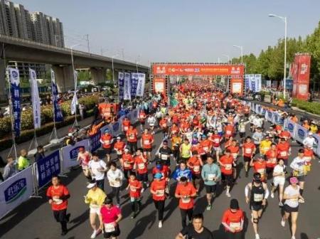 2023第15届郑开马拉松赛赛事现场